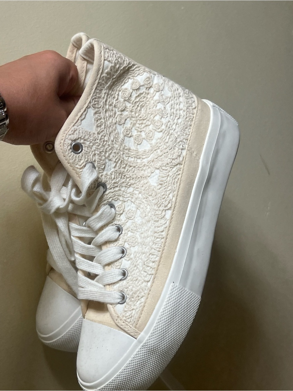 American Eagle Outfitters Cream High-Top Crochet Sneakers